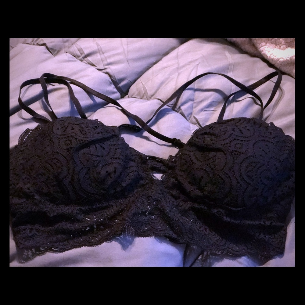 Arie lace bralette